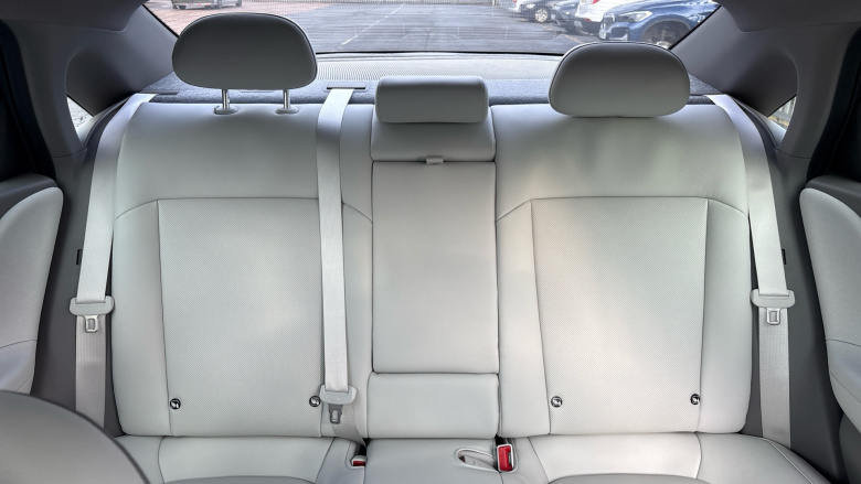 Hyundai IONIQ 6 239kW Ultimate 77kWh 4dr AWD Auto Electric Saloon